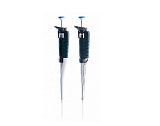 Одноканальная пипетка переменного объема GILSON 1 - 10 мкл Pipetman P10G, стальной сбрасыватель